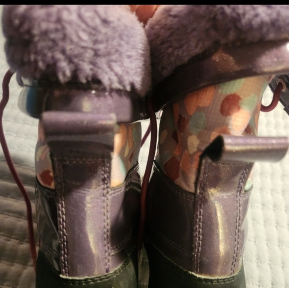UGG Kids Butte II Purple Patent Waterproof Winter Boots Sz 3 - Picture 7 of 10